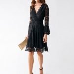 Abito in pizzo nero Rinascimento Capodanno 2020 prezzo 99 euro