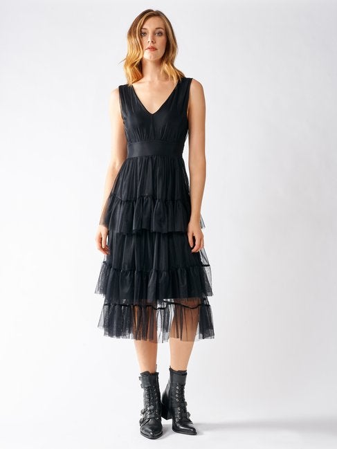 Vestito in tulle a balze Rinascimento Capodanno 2020 Vestito in tulle a balze Rinascimento Capodanno 2020