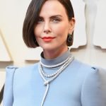 Charlize Theron taglio di capelli a caschetto Oscar 2019
