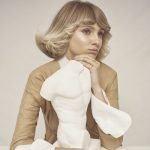 Taglio capelli medi donna 2020 stile vintage