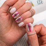 Idea originale Nail art floreale