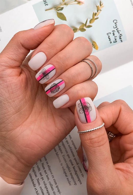 Idea originale Nail art floreale