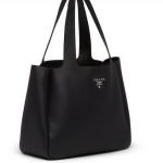 Nuova borsa in pelle nera Prada primavera estate 2020