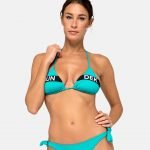 Costume con reggiseno a triangolo e maxi scritta Sundek