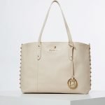 Shopper Guess Luxe in vera pelle prezzo 249 euro