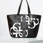 Shopper Guess Miki con maxi stampa logo estate 2020