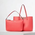 Shopper Uptown chic Guess estate 2020 prezzo 129 euro