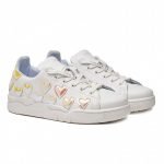 Sneakers Roger Chiara Ferragni con cuori iridescenti 2020