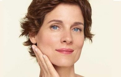 Menopausa e pelle del viso come cambia la cura del viso