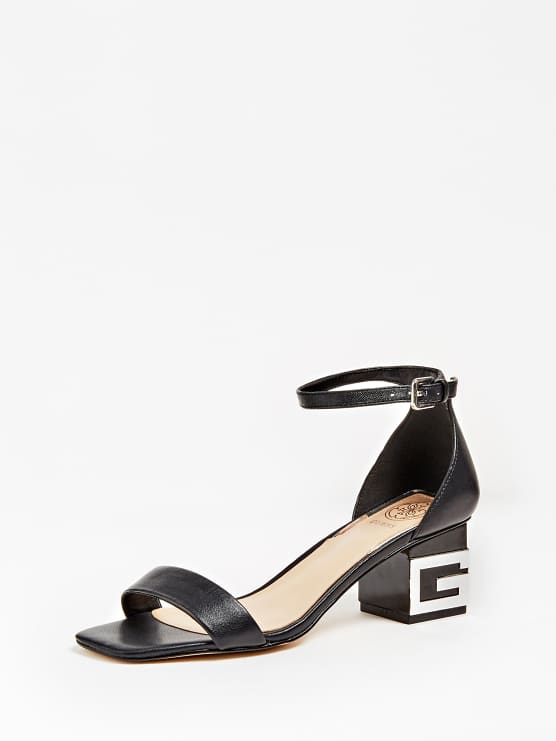 Sandalo Guess con tacco medio modello Maeva estate 2020