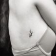 Piccolo tatuaggio OM