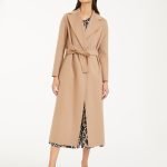Cappotto Max Mara a vestaglia in lana inverno 2021 color cammello modello Poldo