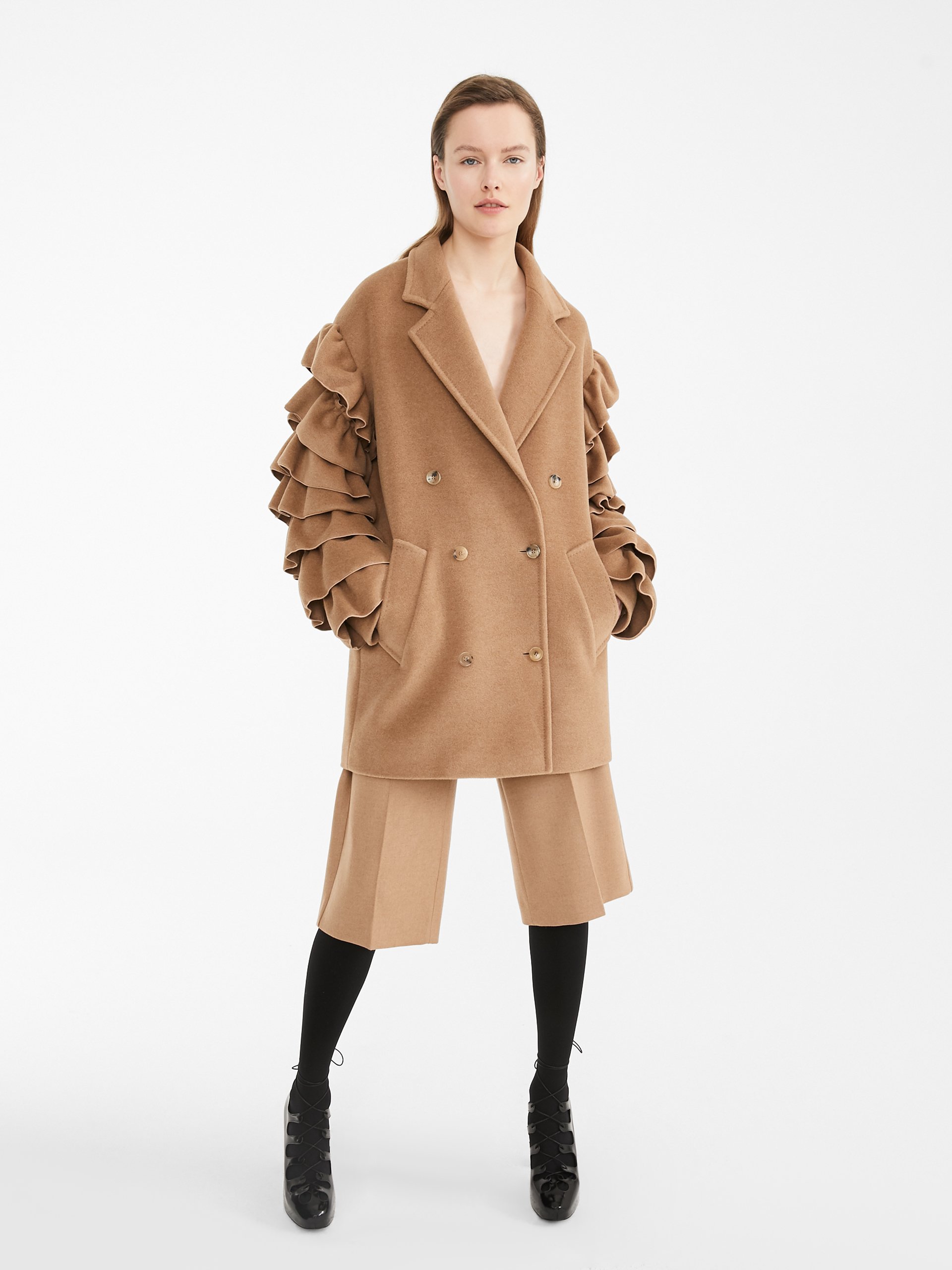 Cappotto doppiopetto cammello Max Mara inverno 2020 2021 modello Zagara