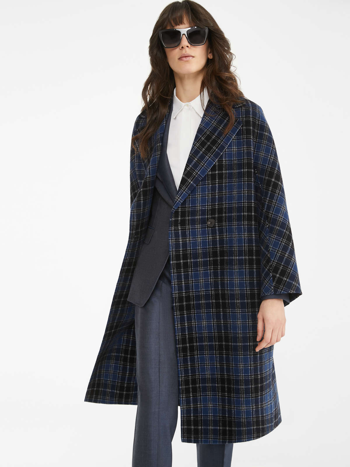 Cappotto in lana Max Mara modello Oscuro prezzo 699 euro