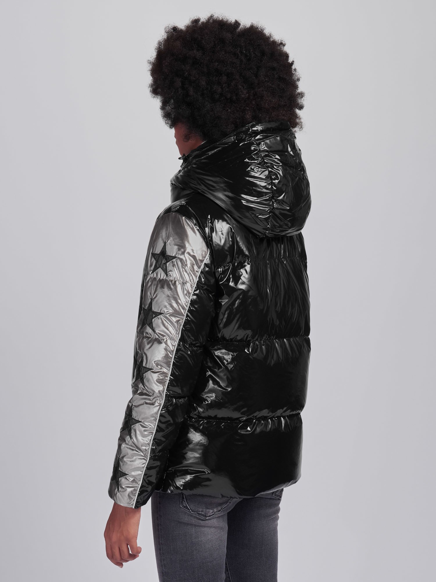 Blauer piumino con stelle collezione inverno 2021