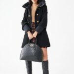 Cappotto Rinascimento con cappuccio e inserti in piumino collezione inverno 2020 2021