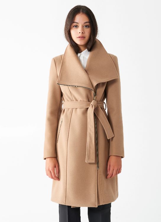 Cappotto a vestaglia colore cammello Rinascimento inverno 2020 2021