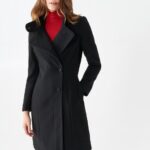 Cappotto sfiancato Rinascimento inverno 2020 2021 con collo alto