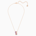 Collana con pendente viola Swarovski collezione inverno 2020 2021