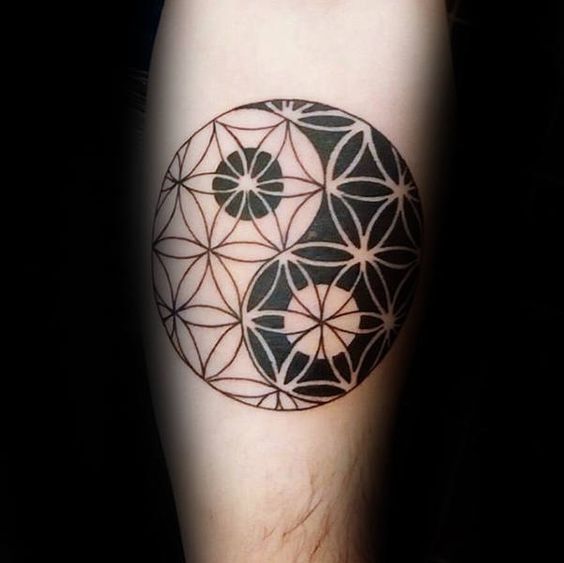 Tatuaggio Fiore della Vita yin e yang