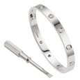 Cartier Love Bracelet in oro bianco con 10 diamanti