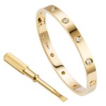 Cartier Love Bracelet in oro giallo con 10 diamanti