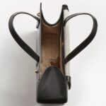 Borsa a mano Hensely Guess bicolore Collezione Primavera Estate 2021 Immagine Interna