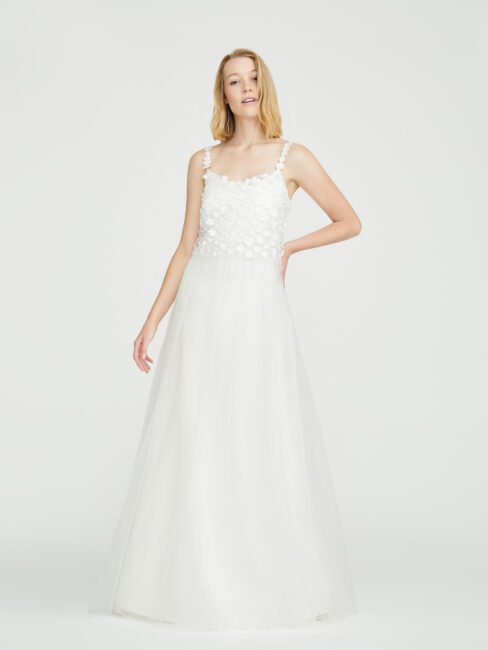 Abito da sposa con gonna in tulle Max Mara 2021 Abito da sposa con gonna in tulle Max Mara 2021