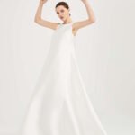 Abito da sposa minimalista Max Mara modello Lucerna 2021 prezzo 1980 euro
