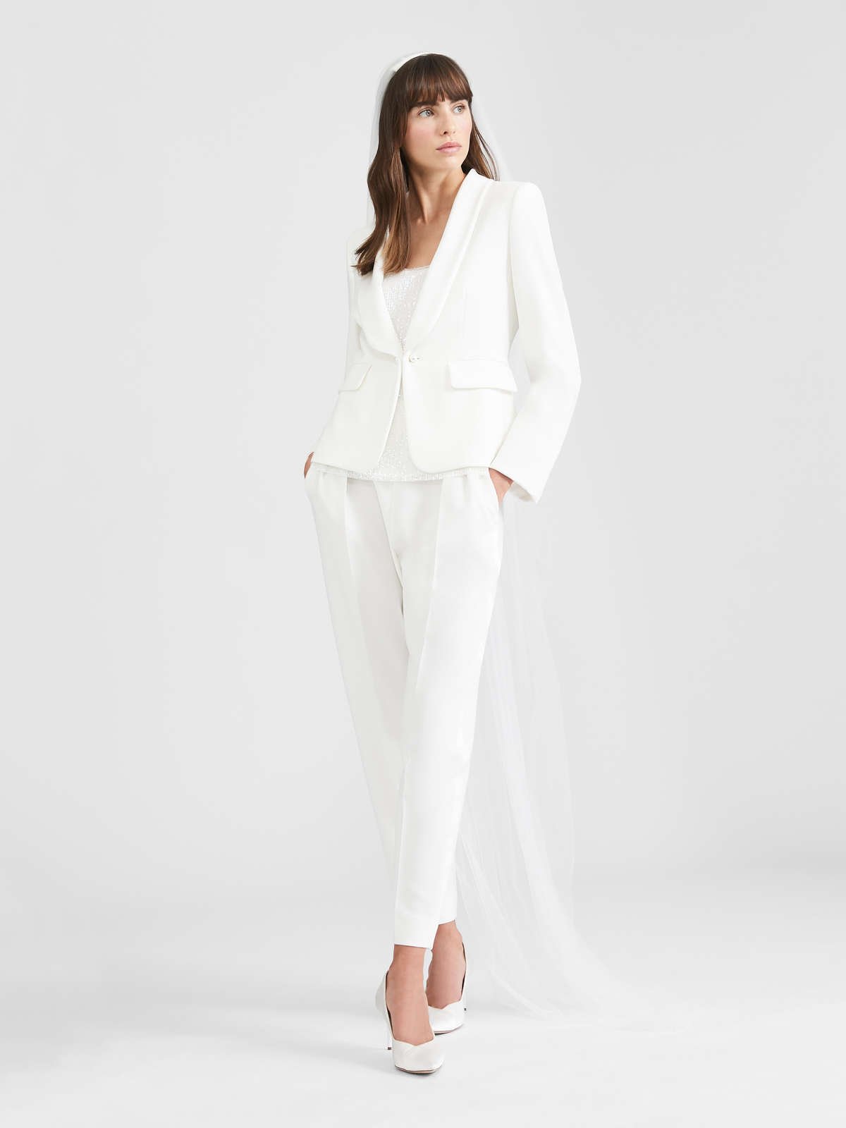 Tailleur da sposa con giacca smoking Max Mara 2021