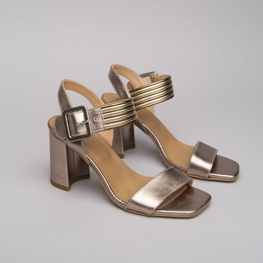 Sandali Nero Giardini con tacco alto a blocco