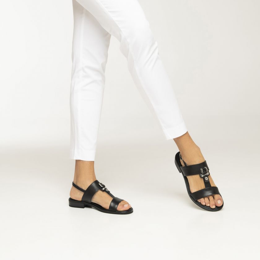 Sandali bassi Nero Giardin in pelle estate 2021