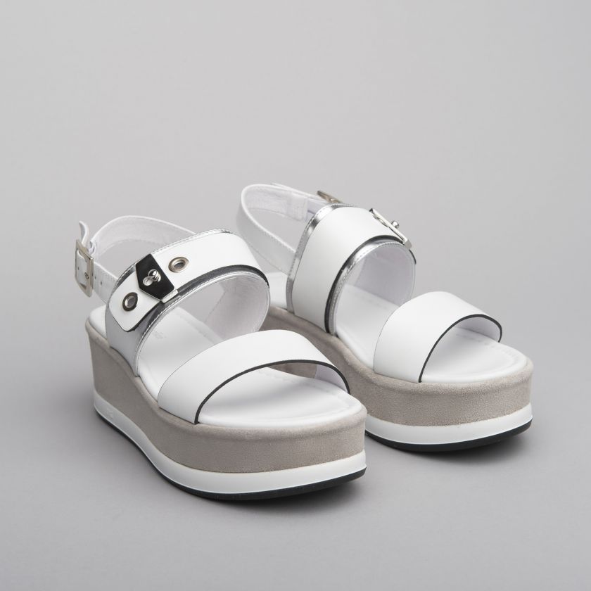 Sandali bianchi Nero Giardini con suola platform