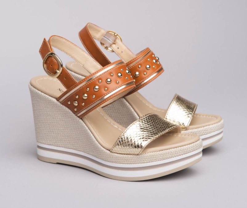 Sandali con zeppa Nero Giardini catalogo Estate 2021