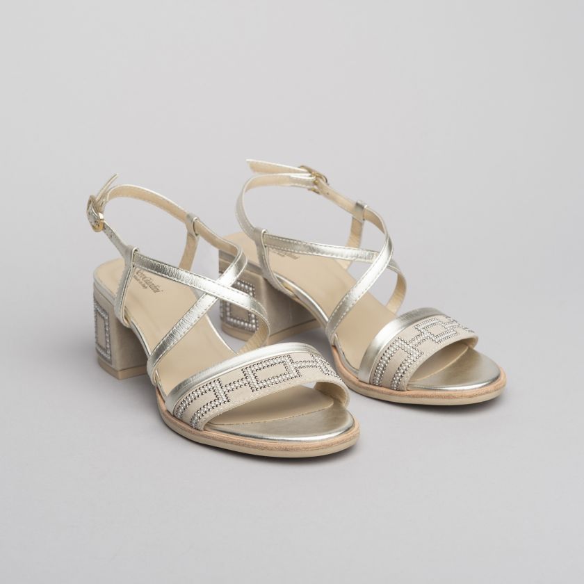 Sandali eleganti con tacco medio NG