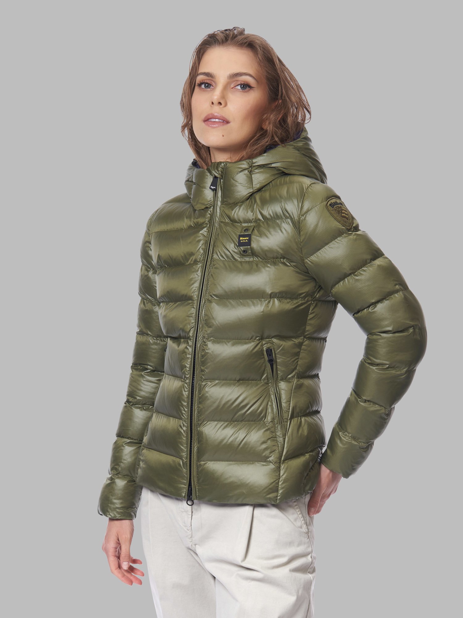 Piumino Blauer femminile imbottito con fibre ecologiche inverno 2022