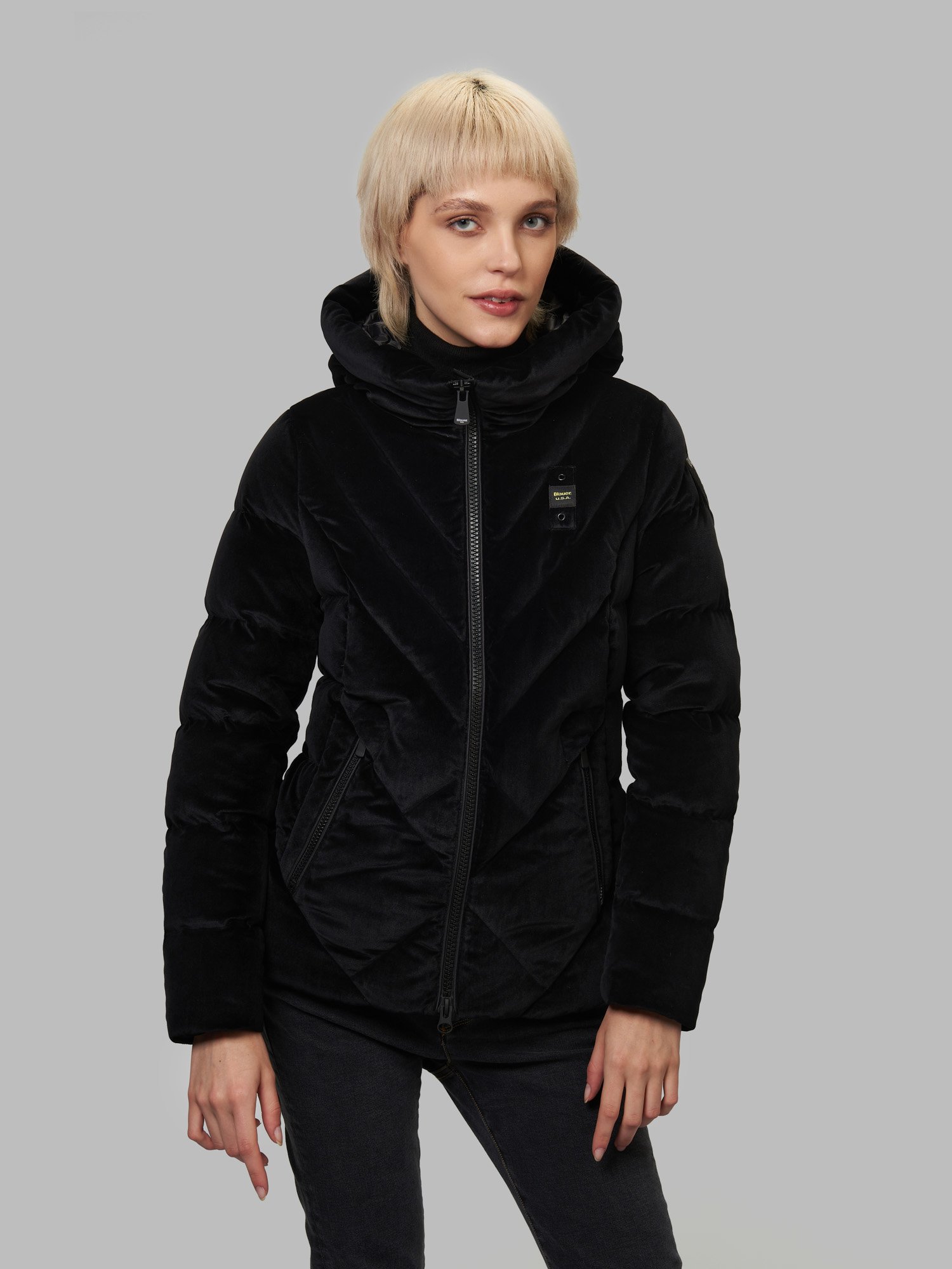 Piumino corto Blauer in velluto nero inverno 2021 2022