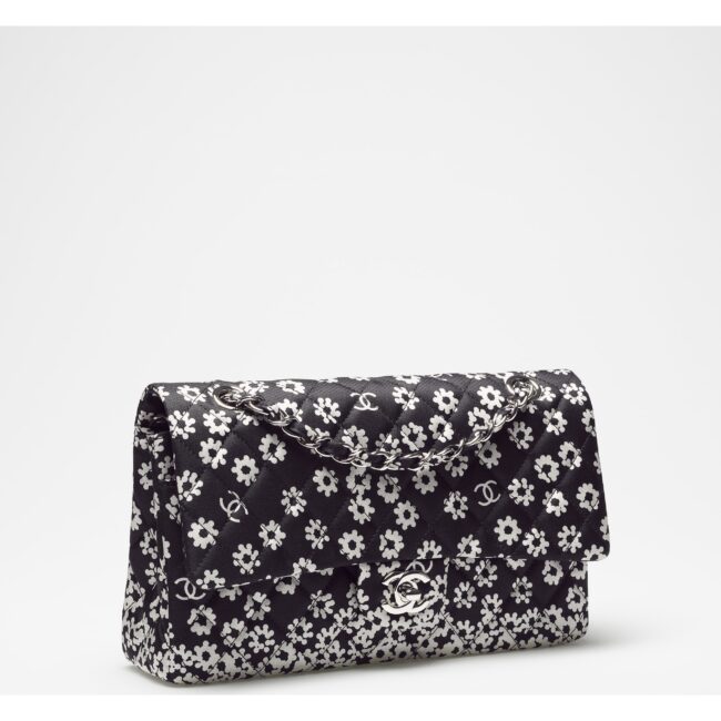 Borsa Chanel classica collezione primavera estate 2022 Borsa Chanel classica collezione primavera estate 2022