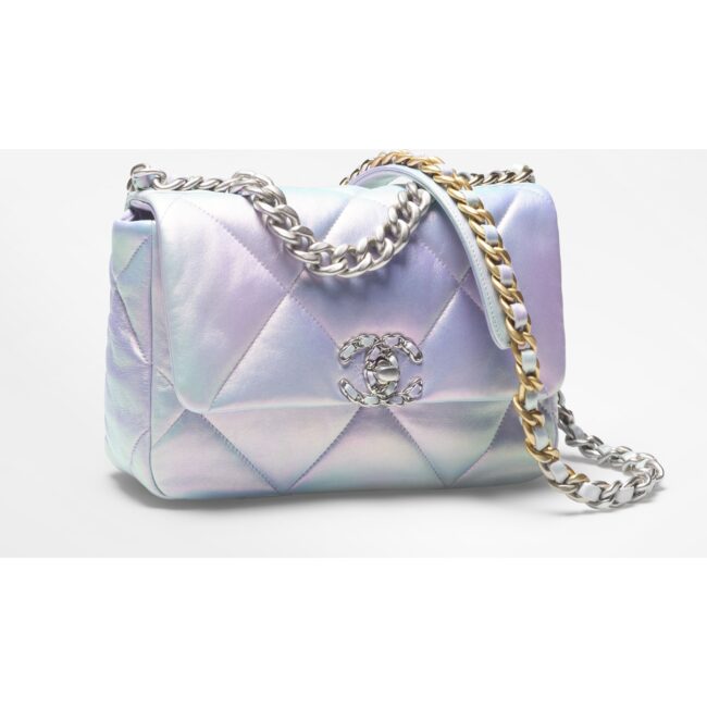 Nuova Chanel 19 collezione 2022 Nuova Chanel 19 collezione 2022