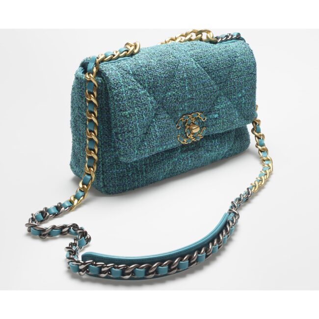 Nuova Chanel 19 in tweed Nuova Chanel 19 in tweed
