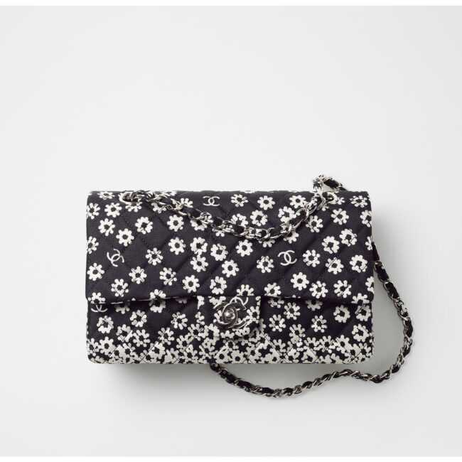 Nuova Chanel classica in tessuto floreale primavera 2022 Nuova Chanel classica in tessuto floreale primavera 2022