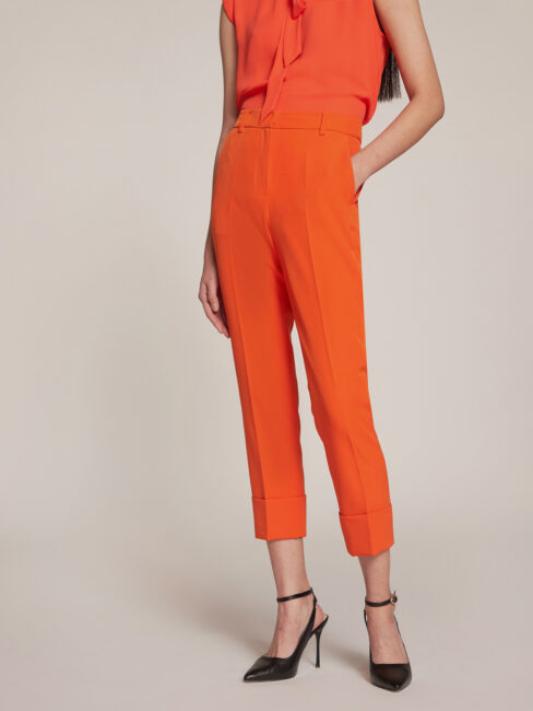 Pantaloni arancione tailleur Motivi nuova collezione Pantaloni arancione tailleur Motivi nuova collezione
