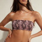 Calzedonia costume a fascia con brasiliana fantasia pitonata collezione estate 2022