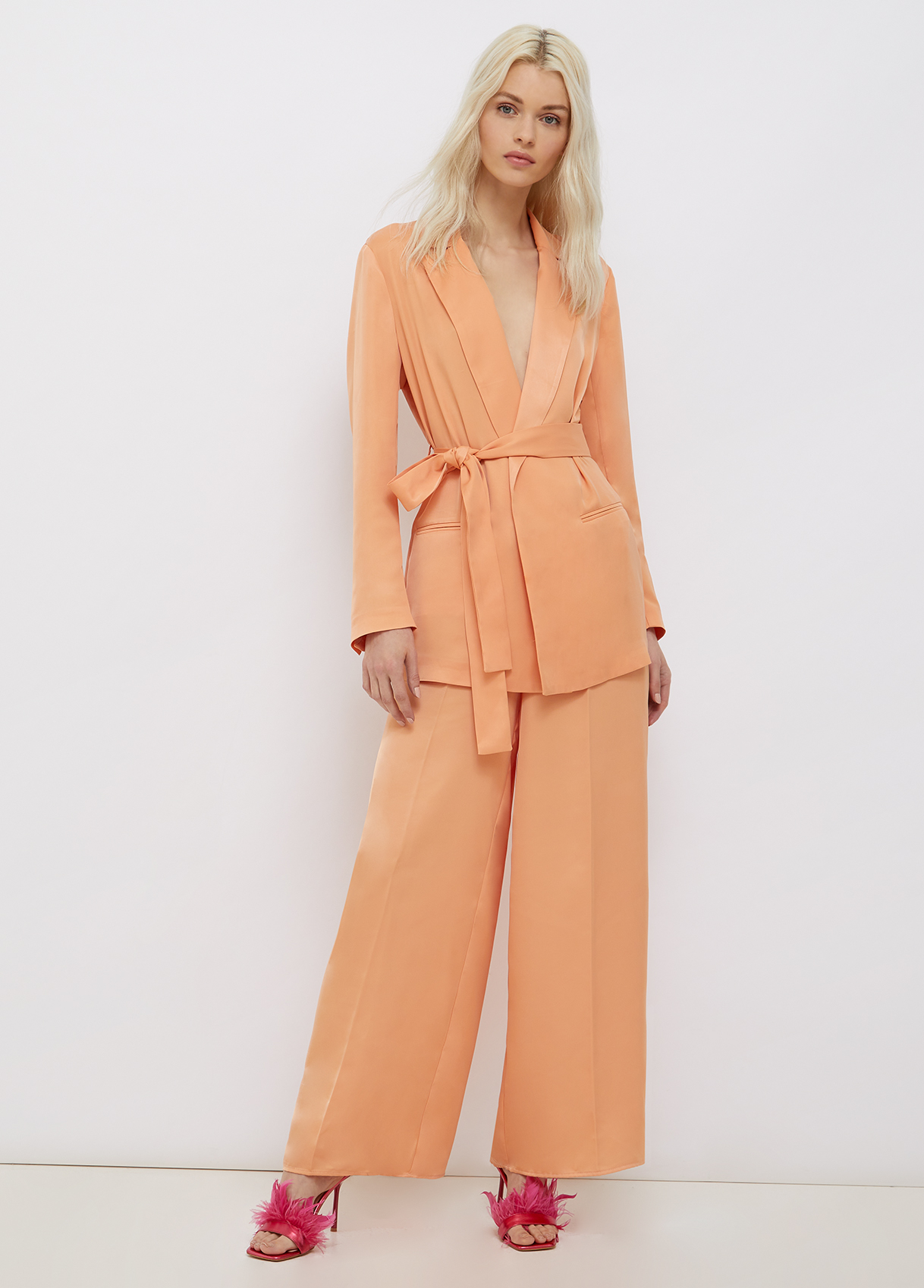 Tailleur con pantaloni palazzo primavera estate 2022