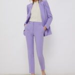 Tailleur lilla Liu Jo collezione primavera estate 2022