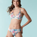Bikini con reggiseno a vela e brasiliano 2022