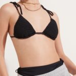 Costume con reggiseno a triangolo in microfibra riciclata