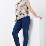 Jeans curvy Rinascimento collezione inverno 2022 2023