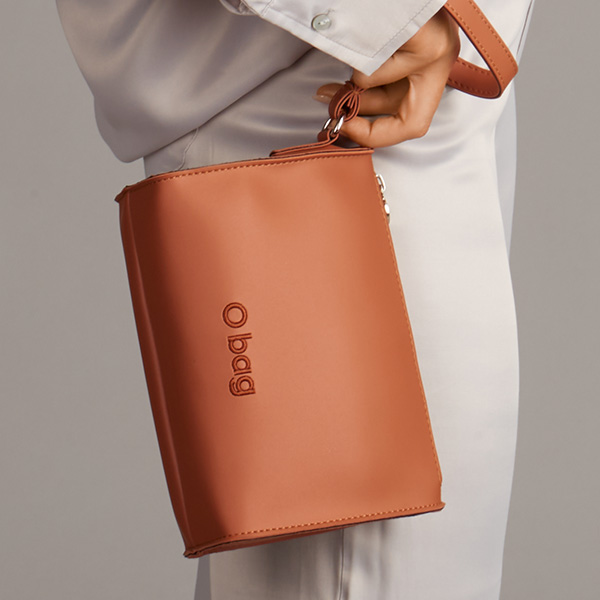 Nuova borsa pochette O Bag purse Nuova borsa pochette O Bag purse