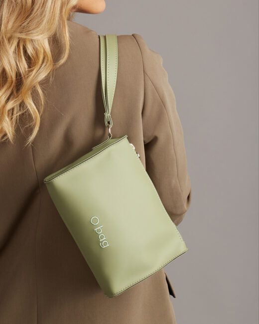 Nuova pochette O Bag Purse invenro 2022 2023 Nuova pochette O Bag Purse invenro 2022 2023